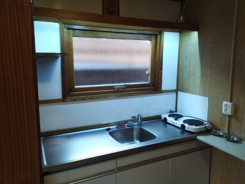 Two Rooms Rustic House - Self Check-In Bucharest Exterior photo